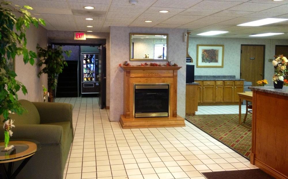 Super 8 By Wyndham Motel 2*