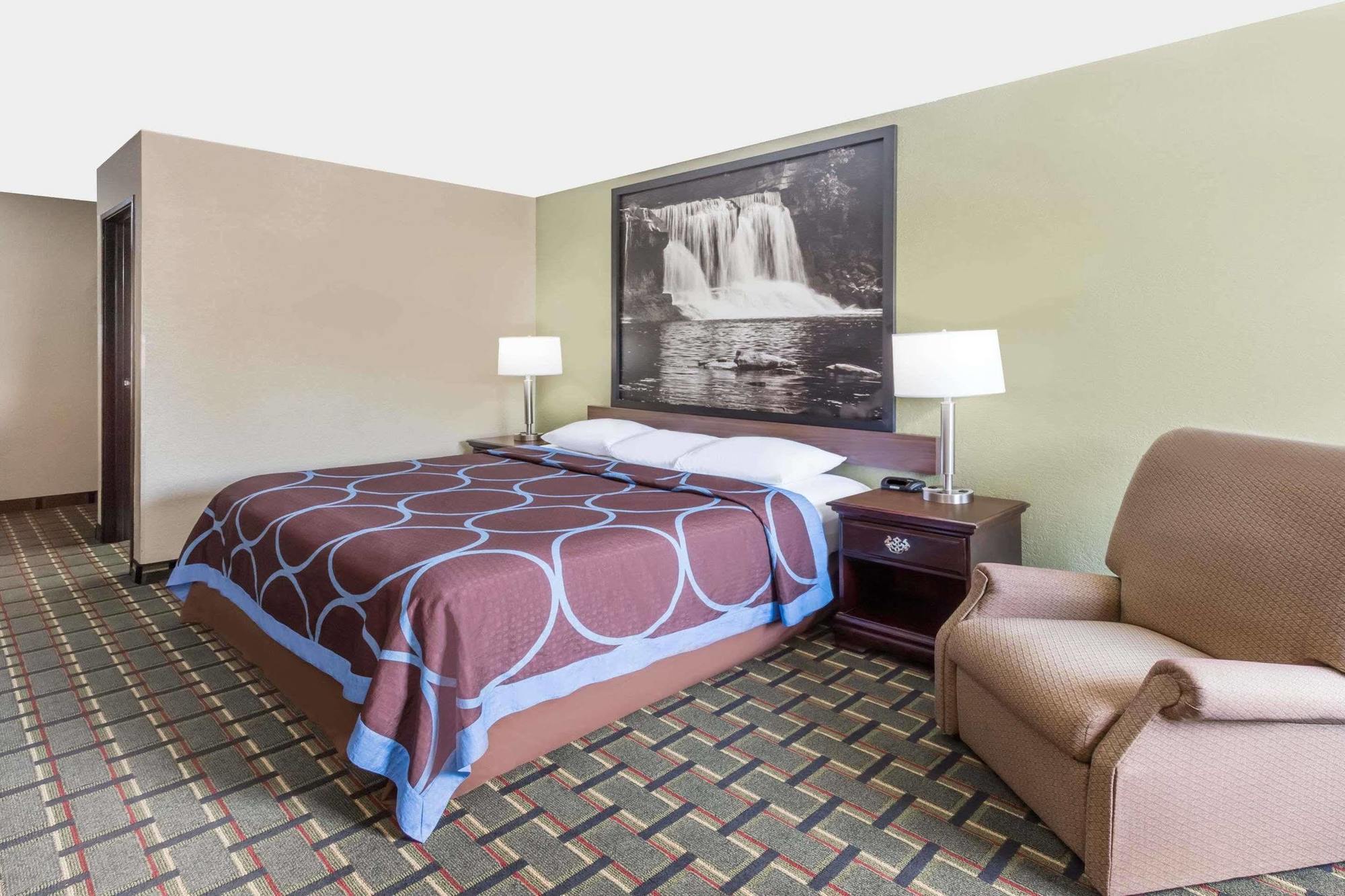 Super 8 By Wyndham 2*
