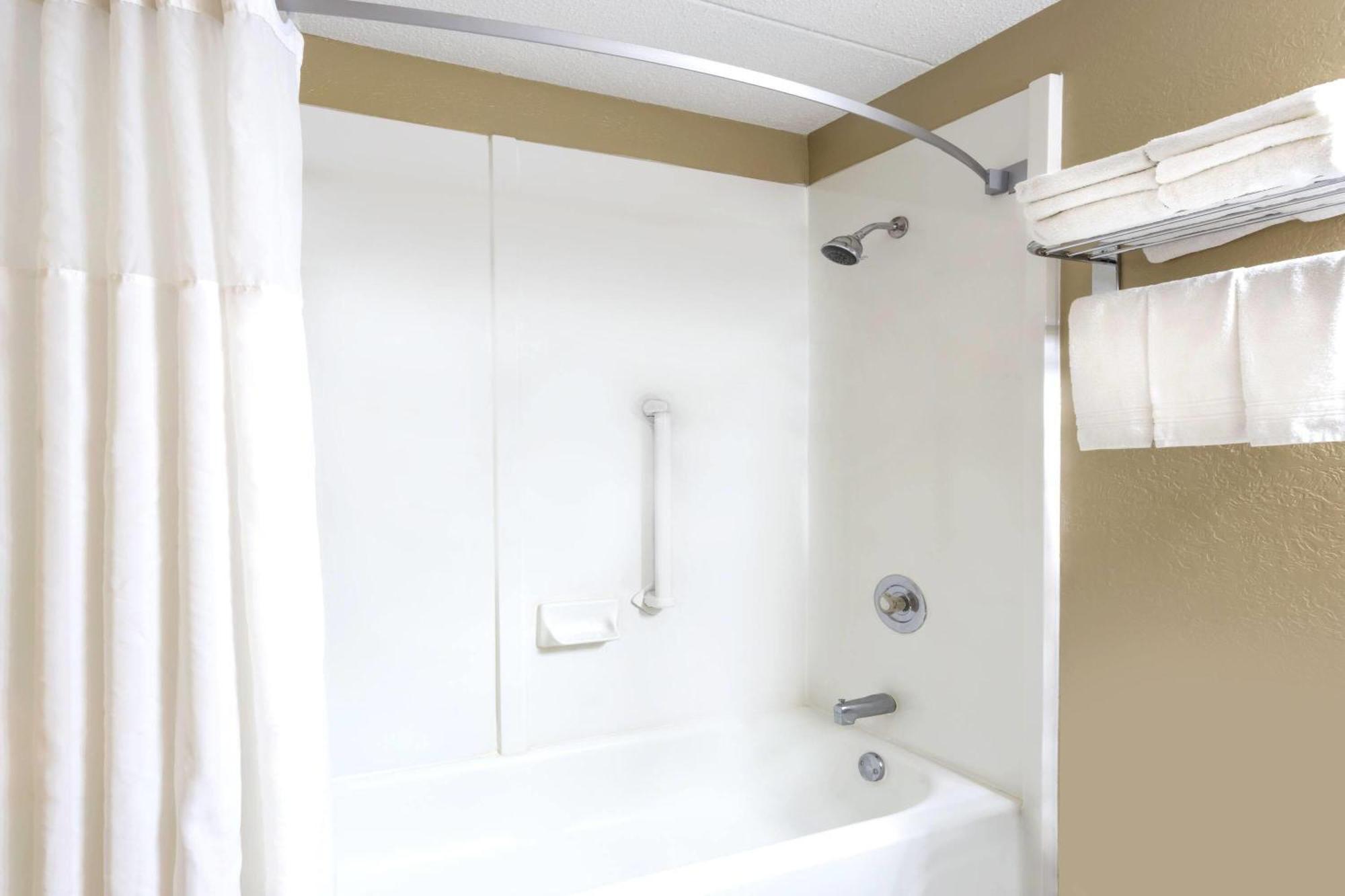 Super 8 By Wyndham 2*