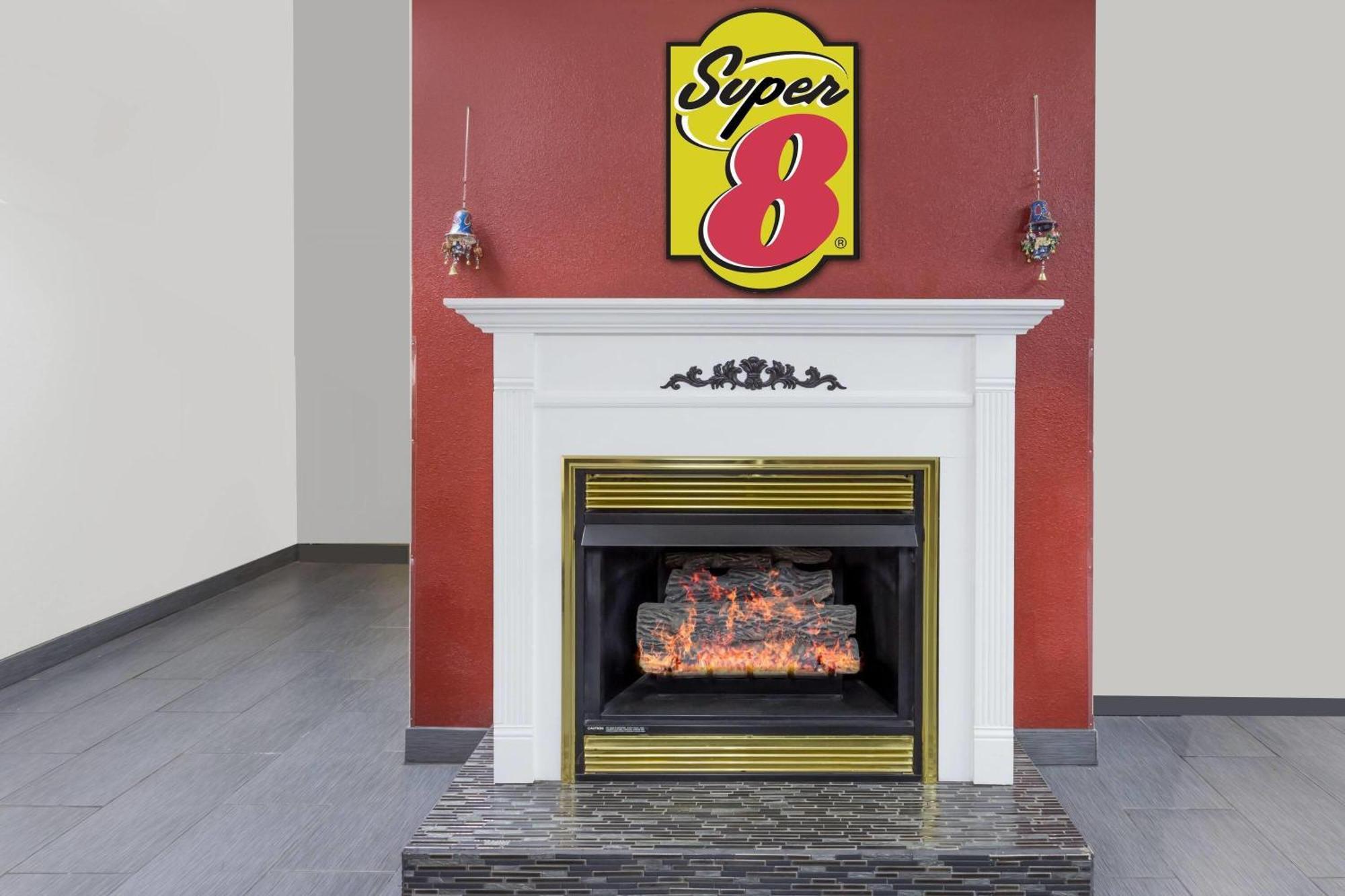 Super 8 By Wyndham Logansport
